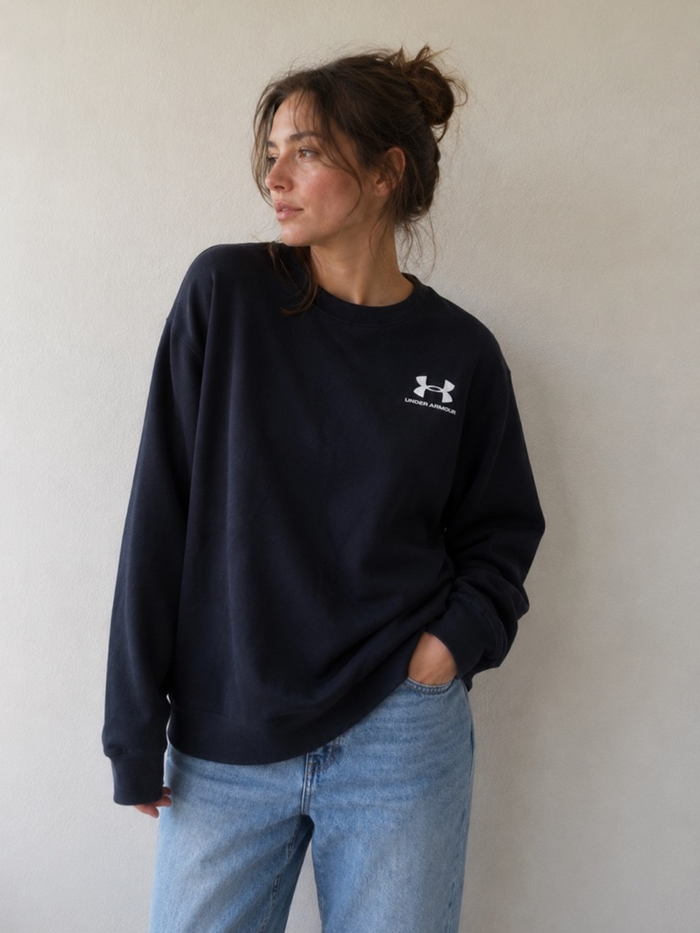 Under Armour Black Fleece Crewneck Sweatshirt women’s Large Logo Pullover NWT